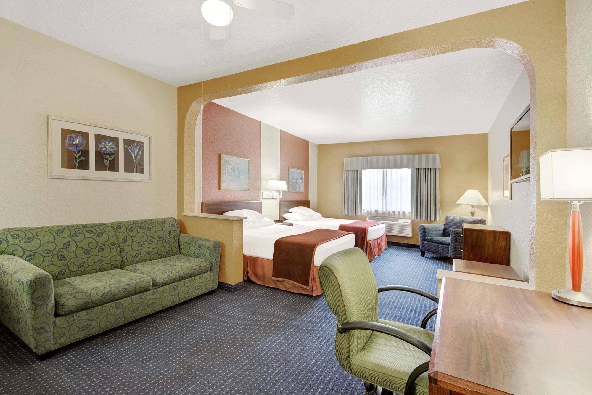 Howard Johnson By Wyndham San Antonio Hotel & Suites Exterior foto