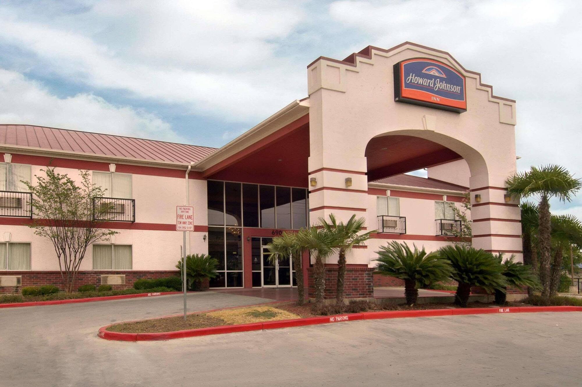 Howard Johnson By Wyndham San Antonio Hotel & Suites Exterior foto